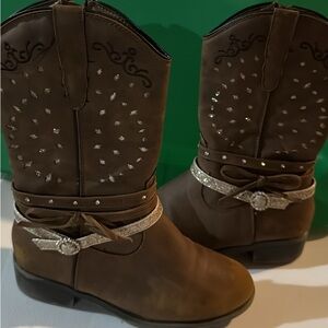 Toddler Girls Western Boots with Gold Accents